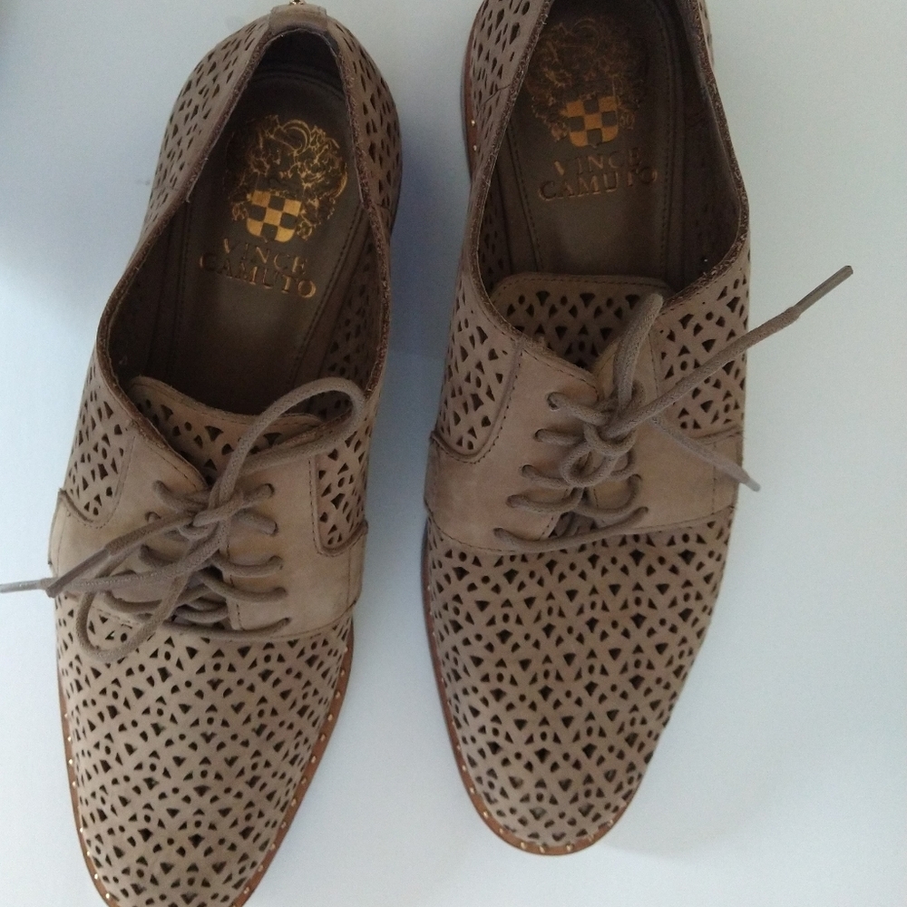 Vince Camuto shoes size 8